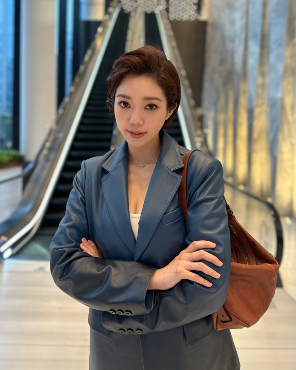 38歲索爆人妻IG拋震撼彈宣布離婚！無預警結束九年夫妻關係︰共同撫養女兒