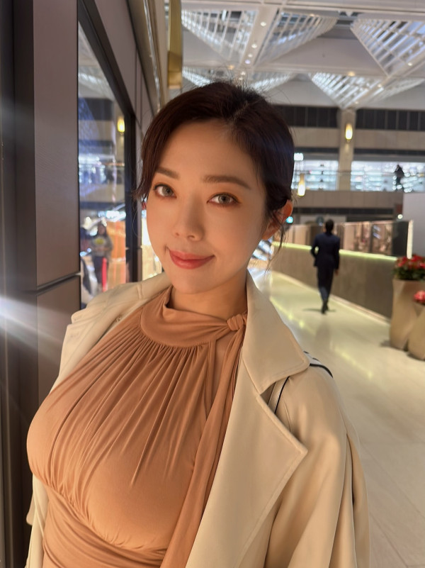 38歲索爆人妻IG拋震撼彈宣布離婚！無預警結束九年夫妻關係︰共同撫養女兒