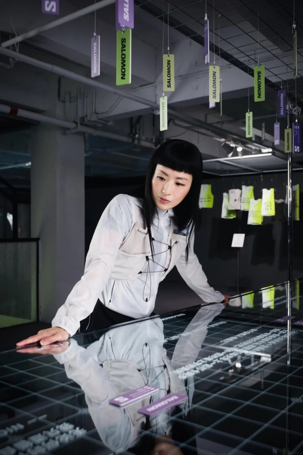 52歲時裝教母徐濠縈激罕露面曝近照！新髮型驚現少女感複製炎明熹瀏海