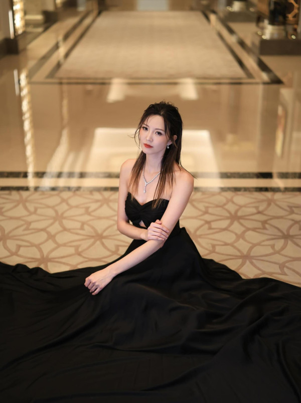 吳若希被批老公今年必出軌有婚外情 13字霸氣神回應命理師開口中？！