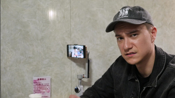 試真D｜江美儀廣州挑戰「全蟲蟲宴」畫面極震撼！原隻水曱甴嚇到GM驚現毁容級表情