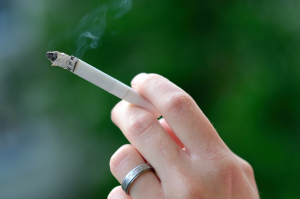 遊英注意|英國通過史上最嚴禁煙令!這年後出生終身禁買煙