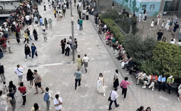 尖沙咀淪陷！五一前夕旅行團罕見「排長龍」市民嘆五感受罪 揭3大逼爆原因