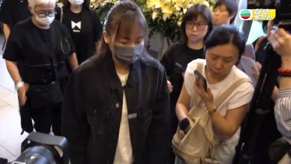 施明設靈｜李家鼎再度暴瘦驚現「紙片人」身形 容貌憔悴精神枯竭令人憂心