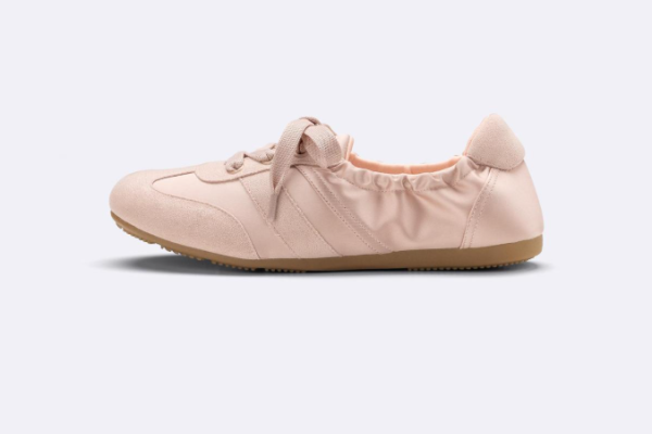 GU超人氣$199芭蕾舞鞋改造法！3招低成本DIY專屬風格鞋子 手殘黨都做到！附綁帶技巧圖文教學