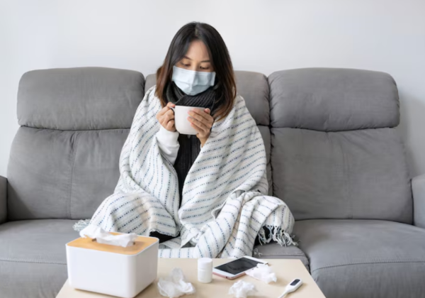 新冠變種「蟬病毒」全球擴散！內地爆交叉感染重症風險急增 醫生警告：症狀更重 病程更長 