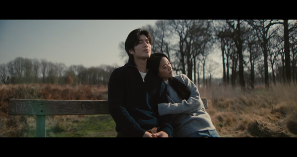 周殷廷新歌《今世情人》MV畫面載圖，來源︰Youtube@YANTING official。