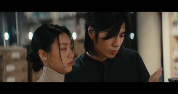 周殷廷新歌《今世情人》MV畫面載圖，來源︰Youtube@YANTING official。