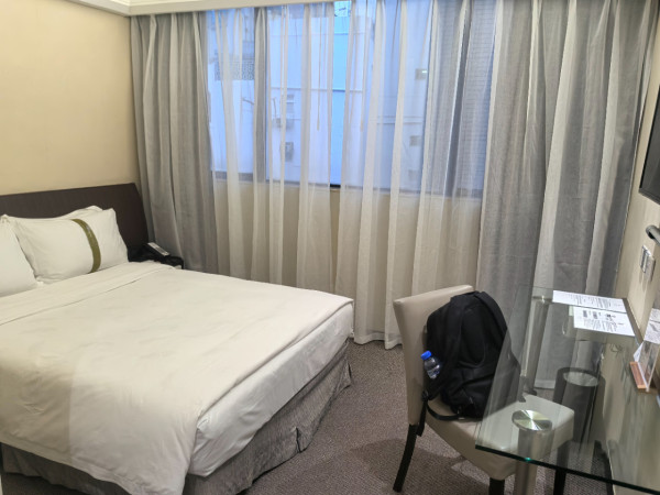 灣仔4星酒店僅$300+晚！網民實測奢華大床房讚高CP值：簡直不可思議！