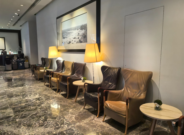 灣仔4星酒店僅$300+晚！網民實測奢華大床房讚高CP值：簡直不可思議！