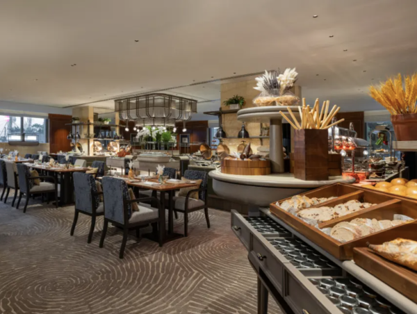 文華東方酒店自助餐買一送一！全新龍蝦海鮮主題 任食蟹腳/龍蝦/紅燒花膠/燕窩撻/文華芝士蛋糕！