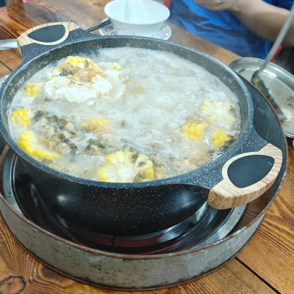 試真D｜主持實測三水名物「臭屁醋」！聞落臭過屎坑？網民：似餿水 