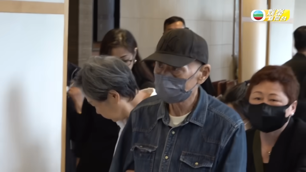 施明出殯｜李泳漢激動認包攬媽媽喪葬費 怒斥：「佢哋兩個一毫子都冇俾過」