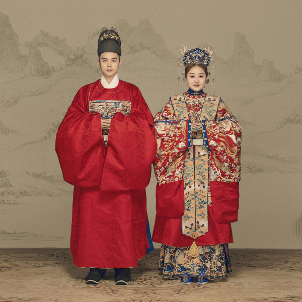 「億萬駙馬」伍富橋太太被爆疑低調懷孕！拍片意外洩密曝光一個細節有喜訊