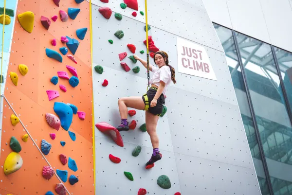 啟德公屋｜港男羨慕啟德公屋仔「一收樓賺500萬」！街坊力數3大真實痛點反擊：近SOGO有咩用？