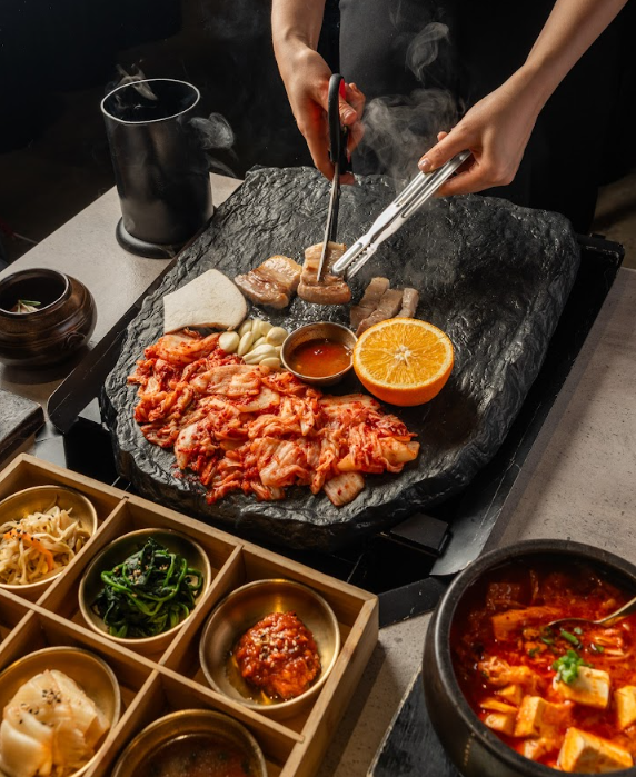 韓燒優惠｜濟州風情The JEJU 港島九龍連開3間 168小時熟成豬肉/火山石烤盤 突發推買一送一/免費送五花肉