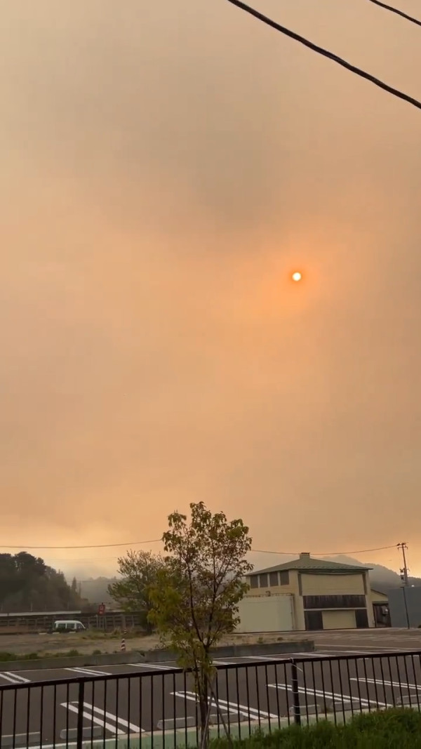 日本岩手縣山火持續三天仍未受控！燒毀面積擴大六倍至1100公頃 逾3千人急疏散 