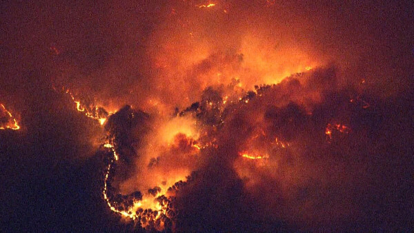 日本岩手縣山火持續三天仍未受控！燒毀面積擴大六倍至1100公頃 逾3千人急疏散 