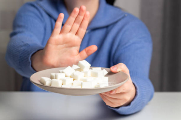 以為食甜品減壓？醫生揭「糖中毒」惹失眠10大自測題中3項已上癮（附5招無痛戒糖）