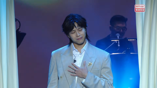 吳業坤宣佈離巢TVB旗下唱片公司 兩個月前已完約：「勉強無幸福」