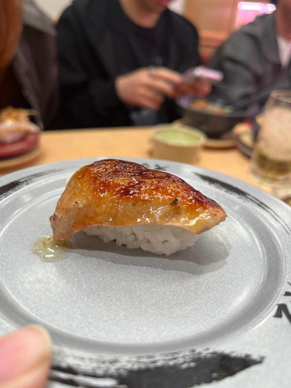 壽司郎炙燒焦糖鵝肝突發回歸 $17件入口即溶／只限2日 指定分店供應！