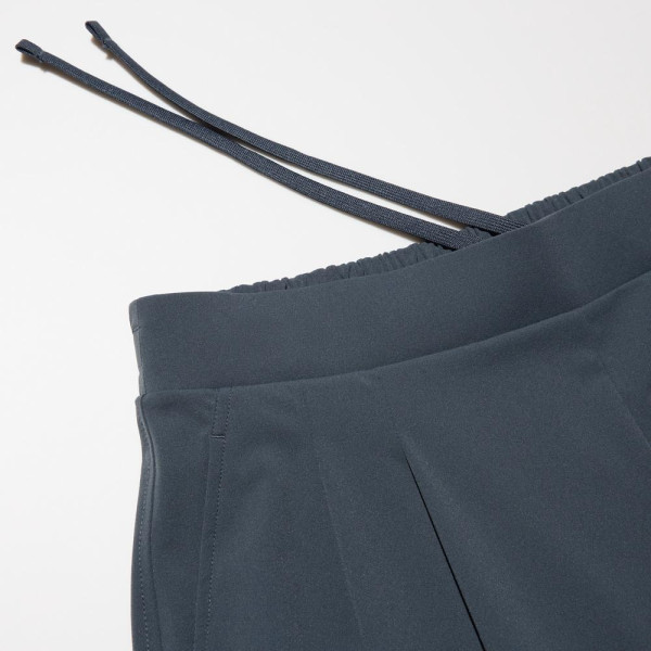 UNIQLO 超彈性運動寬版長褲