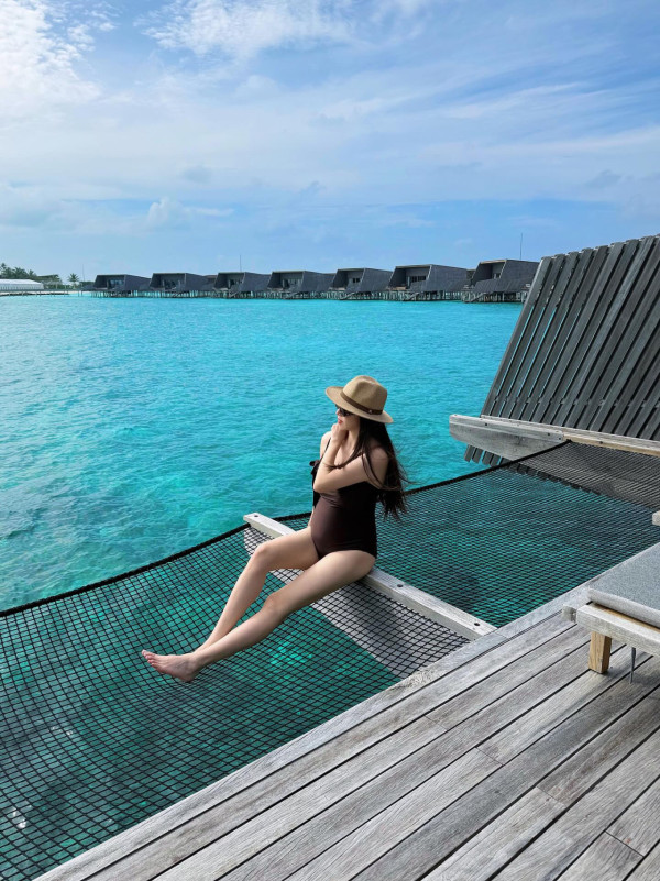 「最美百億千金」江鈺琪宣布三年抱兩誕第二胎！產房溫馨合照曝光卸貨後狀態極佳