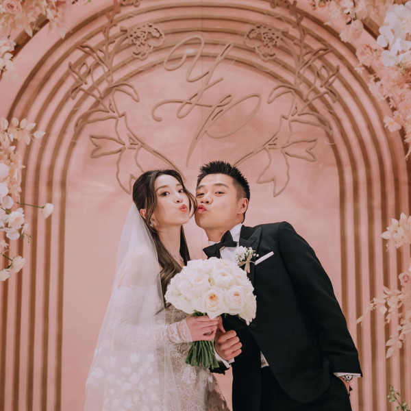 「最美百億千金」江鈺琪宣布三年抱兩誕第二胎！產房溫馨合照曝光卸貨後狀態極佳