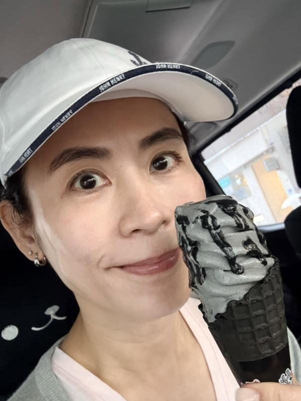 黑芝麻甜品｜宣萱力推黑芝麻雪糕Threads爆紅！$28歎米芝蓮推介雪糕／網民力捧1名物 (全港3間分店地址)