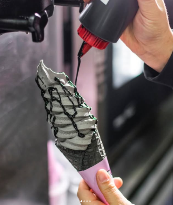 黑芝麻甜品｜宣萱力推黑芝麻雪糕Threads爆紅！$28歎米芝蓮推介雪糕／網民力捧1名物 (全港3間分店地址)