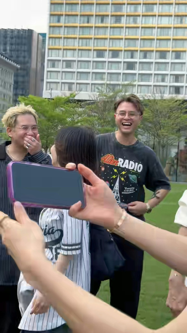 容祖兒被要求影合照講咗呢8個字嚇窒粉絲！一個即時反應遭瘋傳惹網民熱議