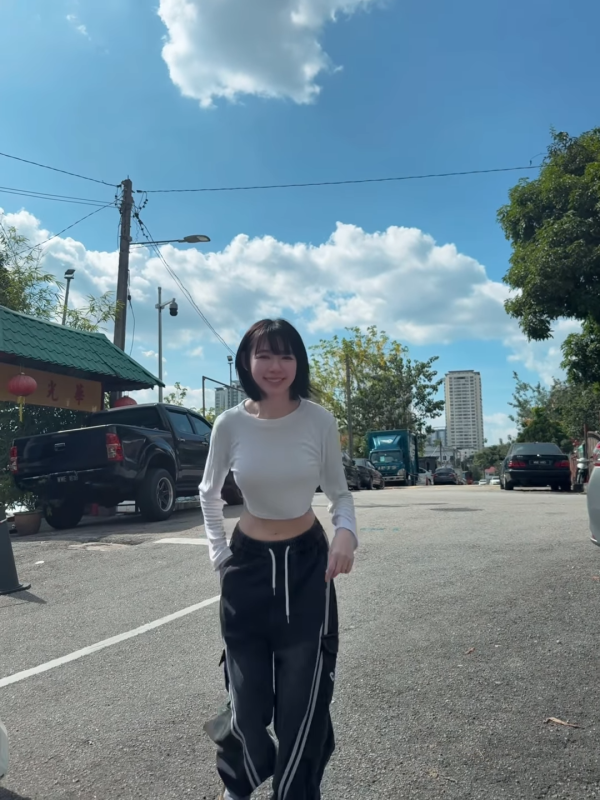 林明禎跑步近距離驚現胸前大跌蕩！泳衣解放魔鬼身材波濤洶湧無人能及