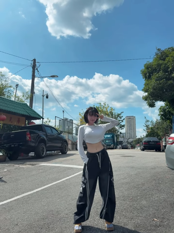 林明禎跑步近距離驚現胸前大跌蕩！泳衣解放魔鬼身材波濤洶湧無人能及