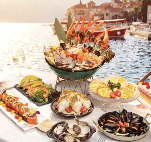 尖沙咀自助餐｜美麗華酒店Buffet突發買一送一！豪歎雪蟹腳＋避風塘炒蝦＋片皮鴨／抹茶下午茶65折 (附搶購連結)