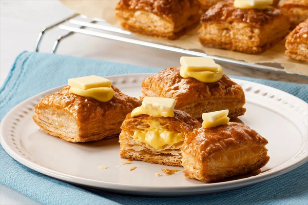 東京手信2026｜東京最強人氣手信10大推介！必買開心果夾心、鬱金香餅乾、焦糖流心脆批 