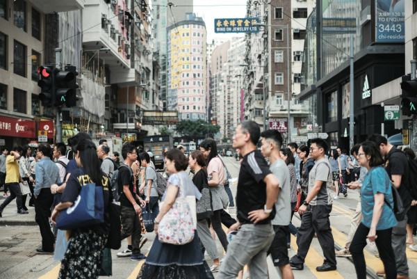 北上消費會上癮？網民拆解5合1誘惑魔力 嘆留港消費如受罰