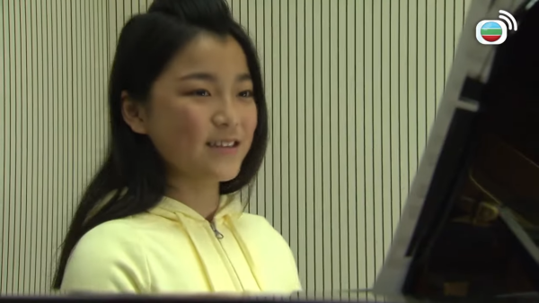 「江美儀細女」童星熊子逸近況驚變性感女神 換頭級極大反差震驚網民：同一個人嚟？
