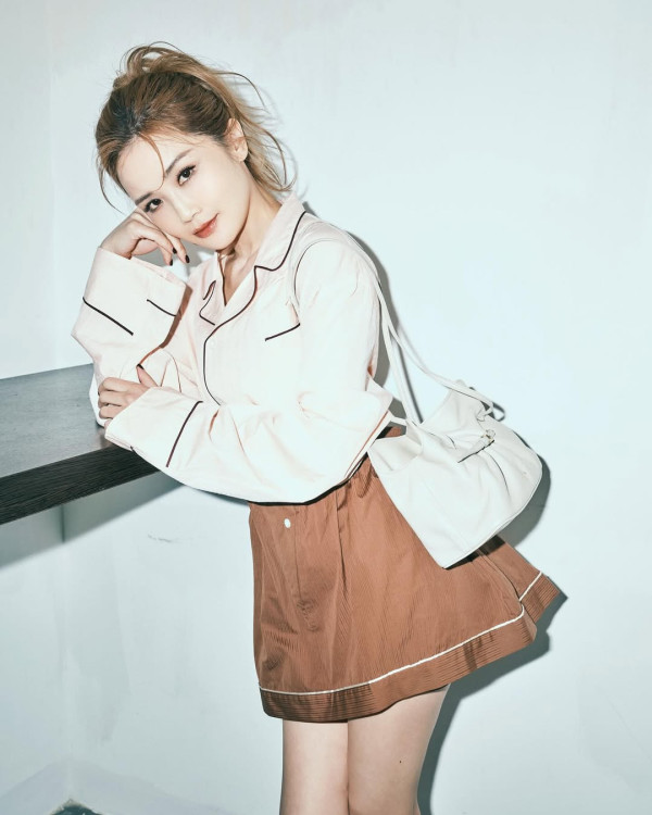 阿Sa結婚｜43歲蔡卓妍再婚有機會雙喜臨門？恨做媽媽曾為生B兩度雪卵︰怕自己太老