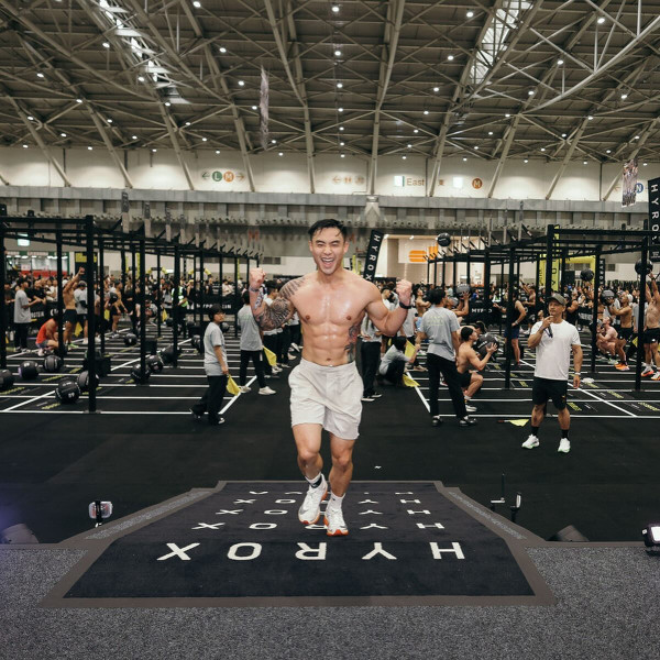 阿Sa老公遭網紅爆料挖交友App情史 對話截圖流出竟被網民一面倒圍插