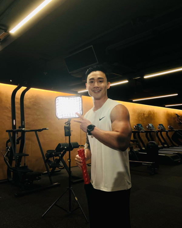 阿Sa老公｜蔡卓妍宣布與男友林俊賢結婚！33歲老公背景起底：月入10萬星級健身教練