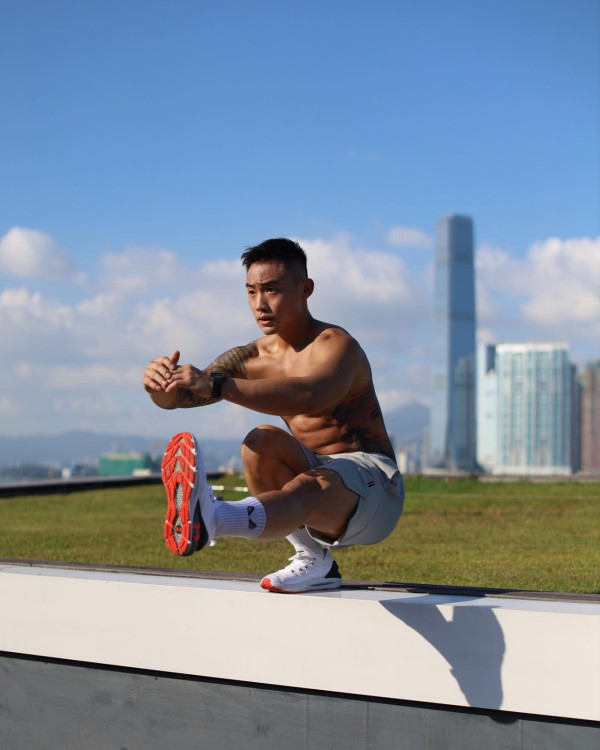 阿Sa老公｜蔡卓妍宣布與男友林俊賢結婚！33歲老公背景起底：月入10萬星級健身教練