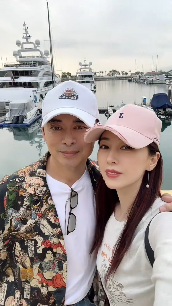 樊少皇突爆「唔離婚論」激嬲老婆賈曉晨 屢傳婚變JJ即場變臉私下互動曝光