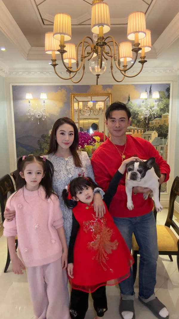 樊少皇突爆「唔離婚論」激嬲老婆賈曉晨 屢傳婚變JJ即場變臉私下互動曝光