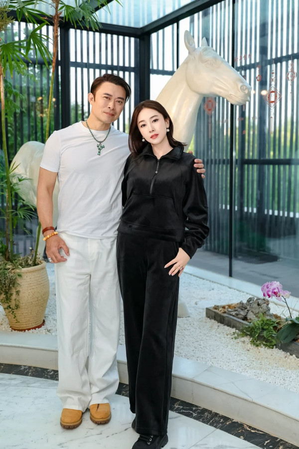 樊少皇突爆「唔離婚論」激嬲老婆賈曉晨 屢傳婚變JJ即場變臉私下互動曝光