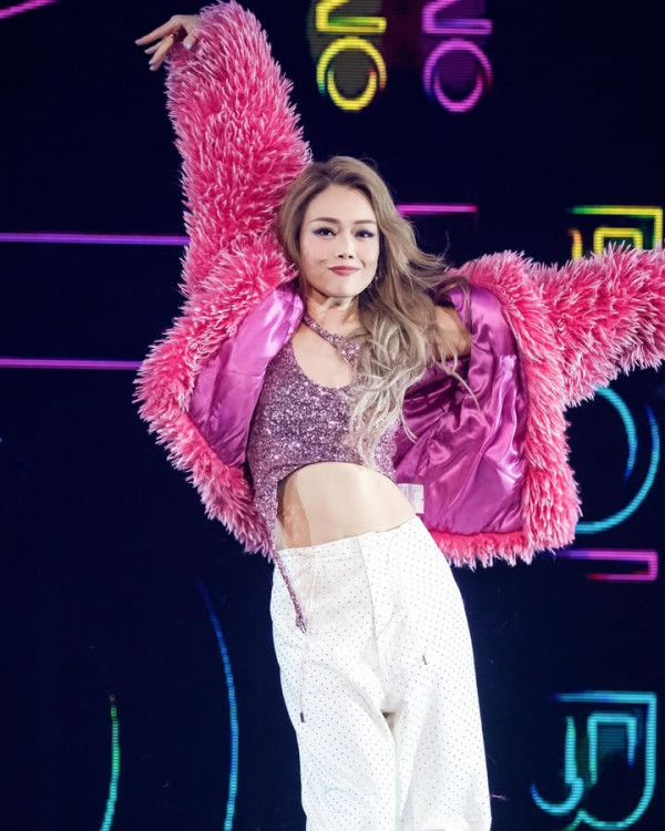 英皇群星演唱會｜容祖兒預測歌單24首必唱情歌+跳唱快歌！預告17分鐘solo舞台