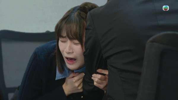 正義女神丨樂珈嘉「巨嬰式喊戲」演技歇斯底里 網民黑人問號以為角色只得幾歲