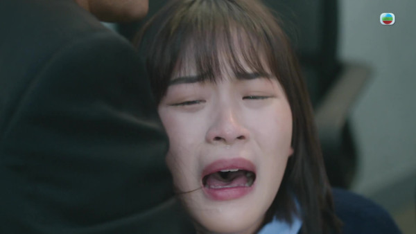 正義女神丨樂珈嘉「巨嬰式喊戲」演技歇斯底里 網民黑人問號以為角色只得幾歲