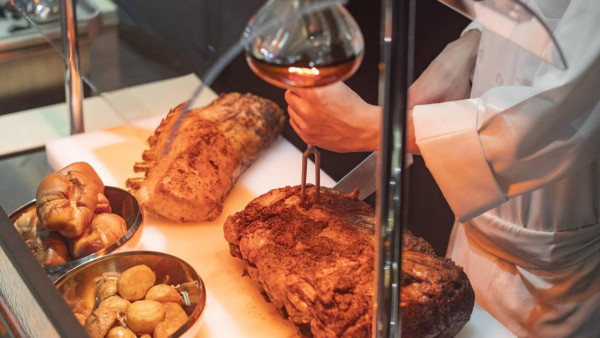 中環文華東方酒店自助餐買一送一+第3位$51！任食波士頓龍蝦/阿拉斯加帝王蟹腳/生炸乳鴿/文華芝士蛋糕/燕窩蛋撻