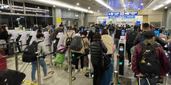 五一北上｜羅湖、落馬洲港鐵站推30分鐘免費充電 增設關愛通道助出行