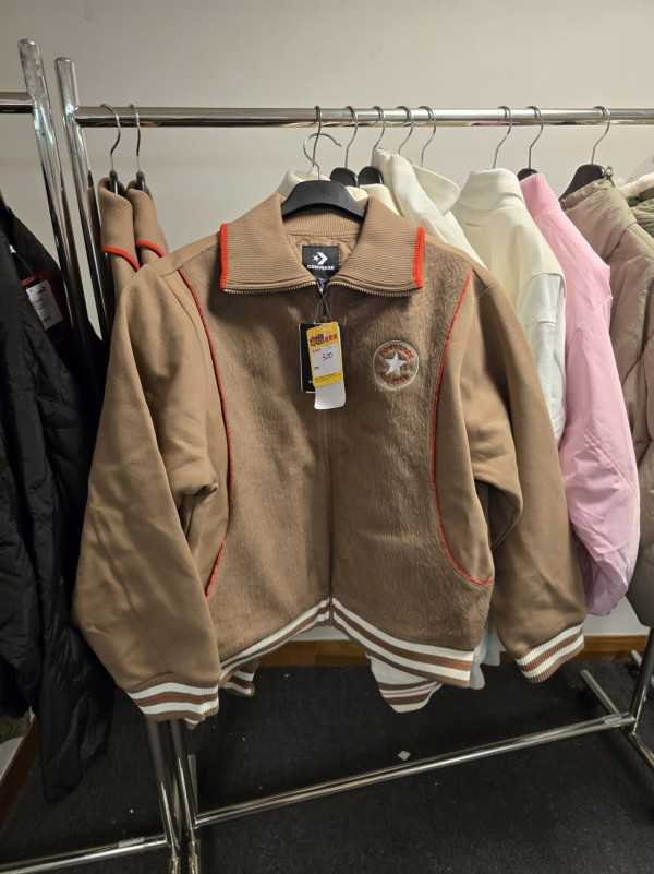 尖沙咀海港城馬拉松開倉低至2折！Nike／adidas／Columbia外套/波鞋低至$20 同場廚具開倉 Tefal平底鍋$199起